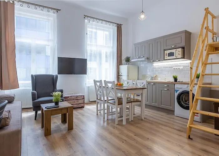 Beata - Nice Studio Apartment With Great Location